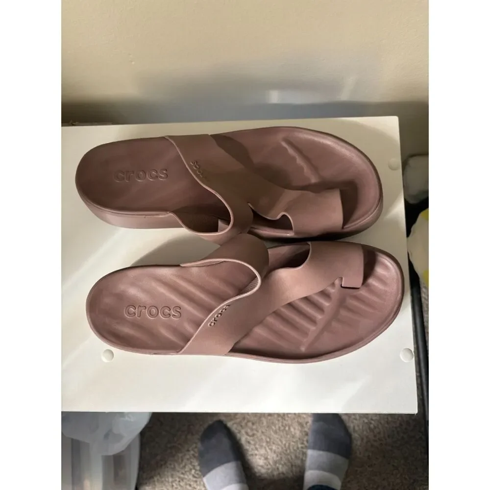 Crocs Getaway Platform Toe Loop Truffle size 11